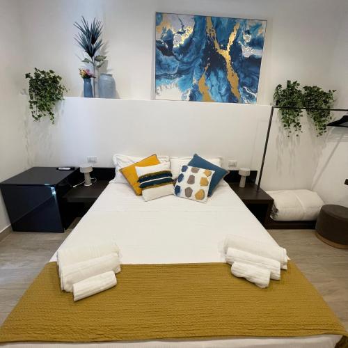 Namuri Luxury Rooms - Tap to explore photos