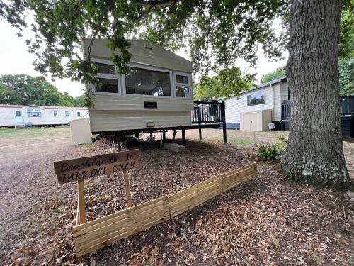 Bayview Beachlands - ferry offers available