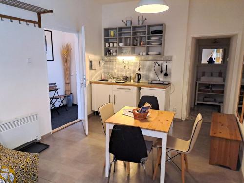 Magnificent apartment in the center of Prague, Praha (fotografie 6)