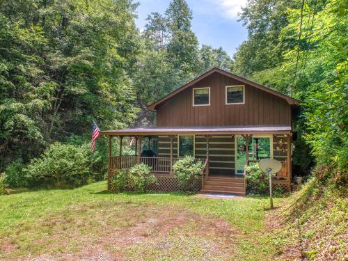 Eagle Creek 2 Bedrooms Hot Tub Porch Sleeps 6 - image 11