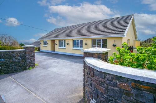 Santa Rosa - 4 Bedroom Holiday Home - Pentlepoir