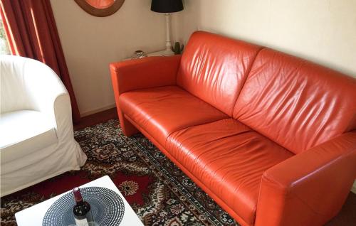 Two-Bedroom Holiday Home in Tzummarum - image 2