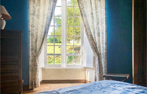 2 Bedroom Stunning Home In Chinon in Les Lutinieres