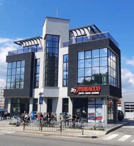 Zunanjost, Zora in Strumsko Industrial Zone