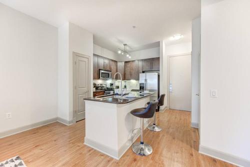 Resort-style Pool, Gym/Garage, 1Br, Medical Center in Houston, USA