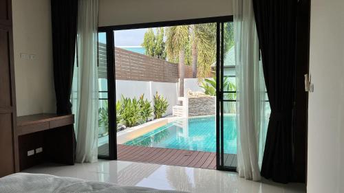 Plunge Tropic Pool Villa near Nai Harn Beach 3