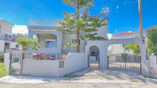 Lampros house in the countryside