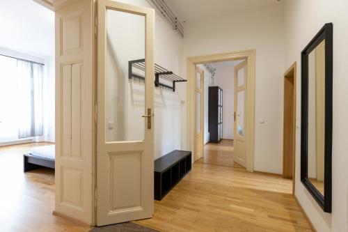 Top Wenceslas Square Apartment 4