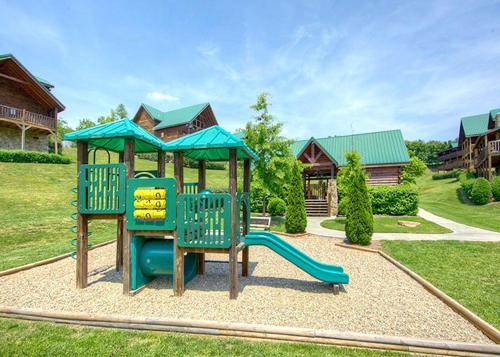 A Mountain Paradise 2 Bedrooms Sleeps 6 Pool Access Hot Tub Pool Table - image 12
