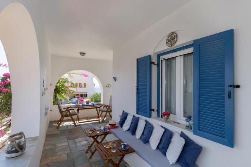 Summer House - Finikas Syros