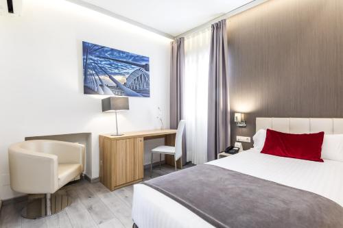 Sweet Hotel Renasa - image 2