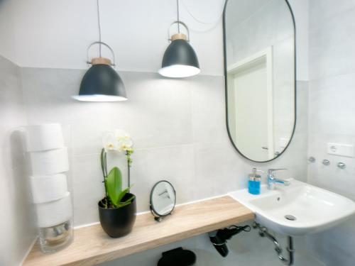 M-Style 01 Apartment mit Terrasse und Gasgrill, 24h Self-Check-In, Free Parking, Netflix, Nürnberg (Foto 9)