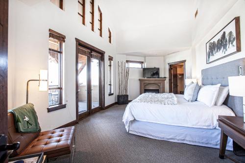 Hyatt at the Canyons by Lespri Management — Photo 2