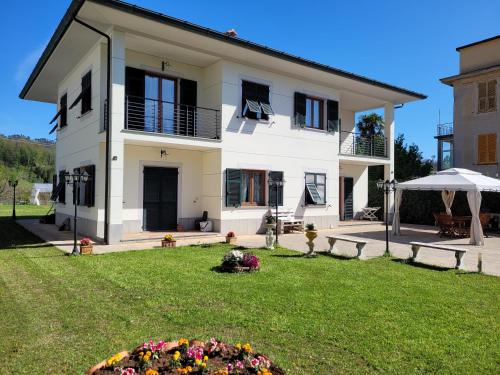  Appartamento in villa a 20 min da Levanto e dalle 5 Terre-Sesta Godano in Sesta Godano