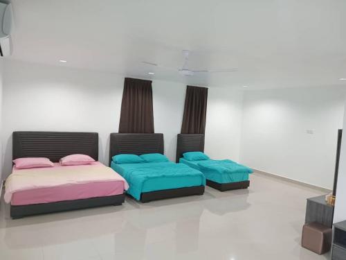 EMERALD VILLA HOMESTAY DUNGUN near Universiti Teknologi Mara (UiTM)