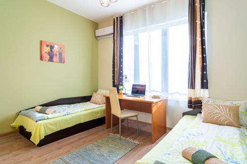 Madrid 90 Sq M 2BDR w Parking Spot near Metro, Serdika Mall, Sofia (photo 8)