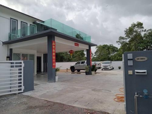 EMERALD VILLA HOMESTAY DUNGUN in Dungun