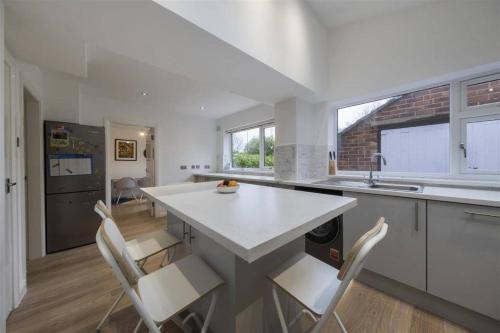 4 Bed in the heart of Hartford in Northwich