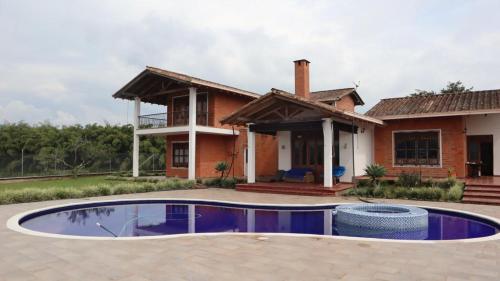 Espectacular casa con insuperable vista a Pereira