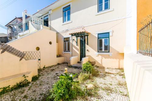 A szálláshely kívülről, Cozy Apartment with Patio near Carcavelos Beach in Parede