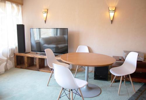 HH Huoneistot Suite in ฟอสซา