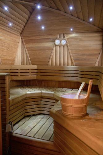 HH Huoneistot Suite in ฟอสซา