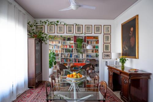 共用Lounge/電視區, Libertà #102 - Guest House Palermo (Liberta #102 - Guest House Palermo) in 巴勒莫郊區