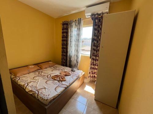 Veri's house, Tirana (photo 10)