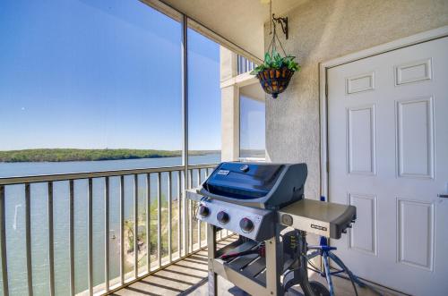 Lakefront Osage Beach Condo Balcony and Pool Access