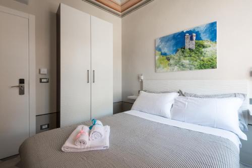 Double Room with Private External Bathroom image 5