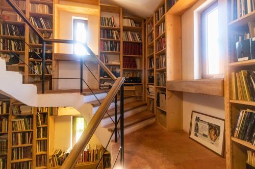 Flanderhof Manor in Nucet