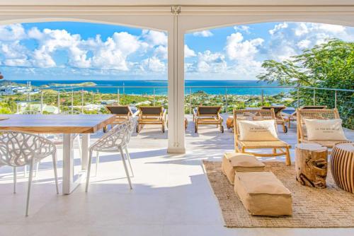 Casa Del Mar, luxury and magical view of Orient Bay