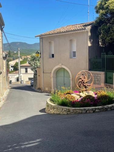 Charming village house with pool in Autignac