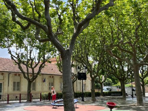 Charming village house with pool in Autignac