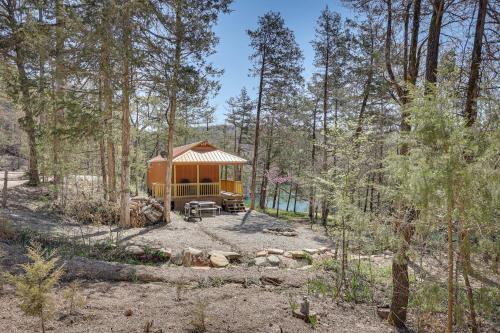 Cliffside Eureka Springs Cabin with Beaver Lake View