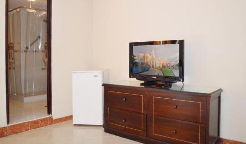 Standard Triple Room image 5