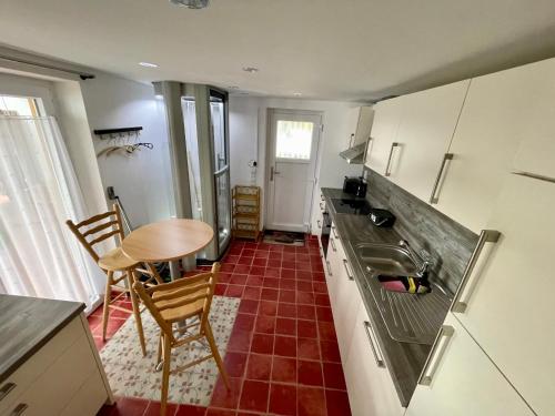 Kitchen, Funf Seen Apartments in Weilheim in Oberbayern