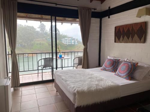 View, Ecolodge Bahia del Penon in Guatape