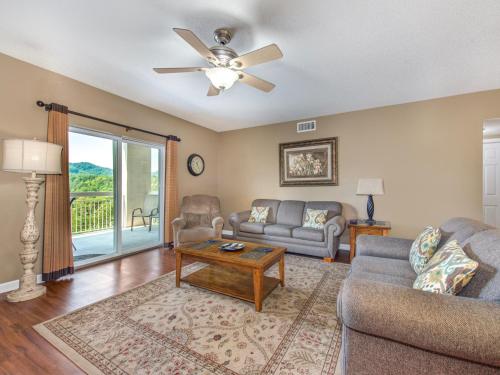 Downtown Retreat Whispering Pines 534 in Pigeon Forge, USA