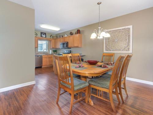 Downtown Retreat Whispering Pines 534 in Pigeon Forge, USA