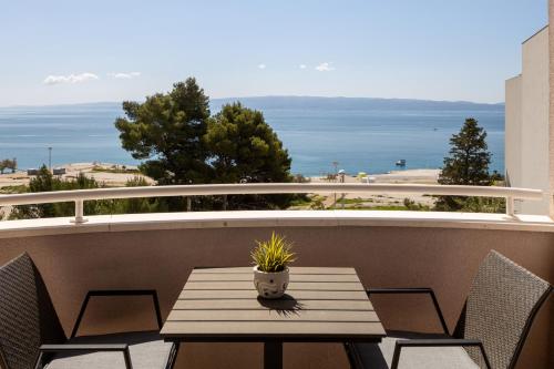 Big modern two - bedroom apartment with sea view and balcony - Spalato