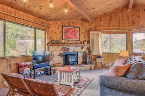 Serene Groveland Cabin Rental Near Yosemite! - Groveland