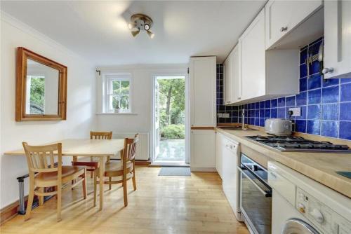 Notting Hill Garden Flat