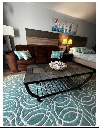 Upgraded Studio at Landmark Resort ! 17 pools, lazy rivers, jacuzzis! 814 in Myrtle Beach, USA