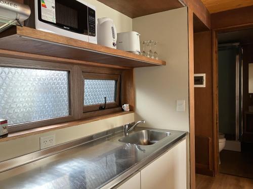 One-Bedroom Apartment image 8