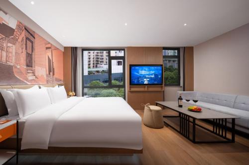 room detail thumbnail 0