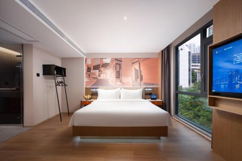 room detail thumbnail 1