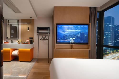 room detail thumbnail 1