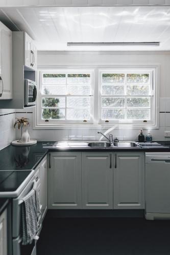 廚房, Urban Getaway Queenslander in 伊普斯威奇