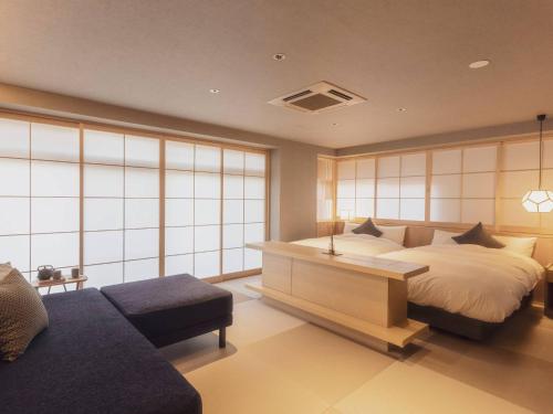 Suite Room with Private Bathroom-Temple View